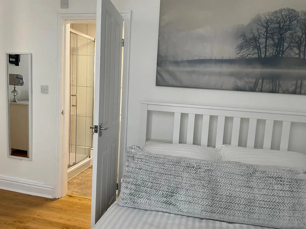Citystays Rooms With Free Parking Liverpool 0*,  Reino Unido
