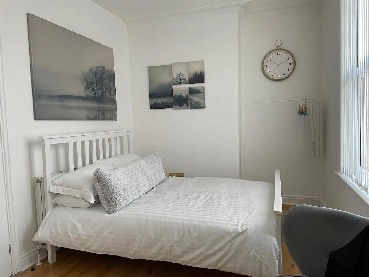 Citystays Rooms With Free Parking Liverpool 0*,  Reino Unido